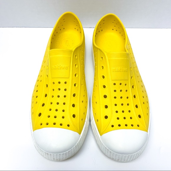 Native Shoes Jefferson Shoe in Crayon Yellow - Picture 2 of 11